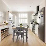 The Montagu - 2 Bedrooms With Terrace In Kensington